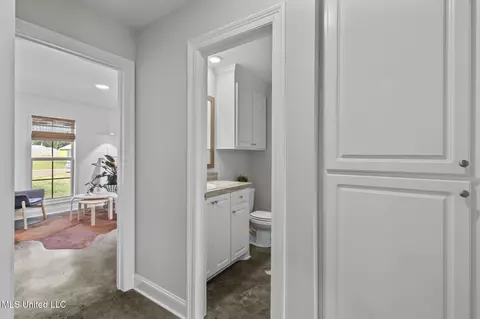 Entry Way - 123 Bailey Cv, Canton, MS 39046 photo 8 of 8