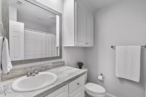 Bath - 123 Bailey Cv, Canton, MS 39046 photo 5 of 5