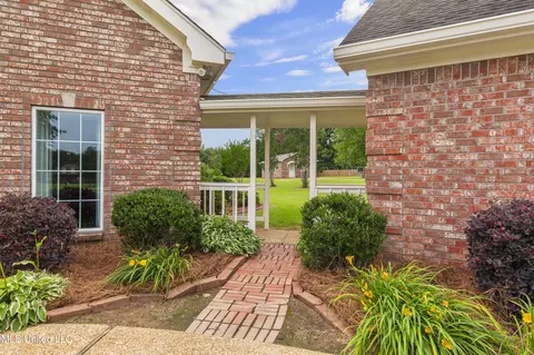 Exterior - 123 Munich Dr, Madison, MS 39110 photo 13 of 27