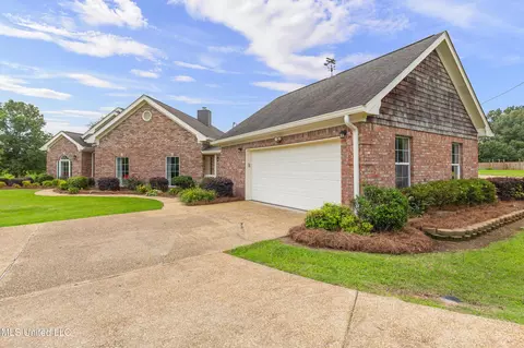 Exterior - 123 Munich Dr, Madison, MS 39110 photo 12 of 27