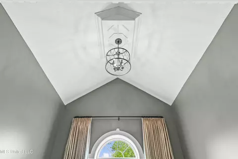 Entry Way - 123 Munich Dr, Madison, MS 39110 photo 9 of 9