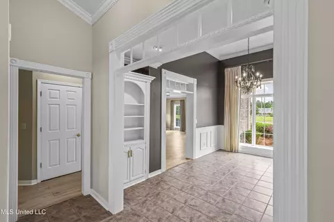 Entry Way - 123 Munich Dr, Madison, MS 39110 photo 4 of 9