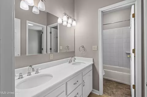 Bath - 123 Munich Dr, Madison, MS 39110 photo 1 of 2