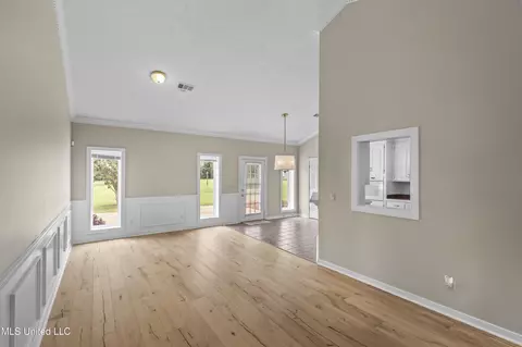 Living - 123 Munich Dr, Madison, MS 39110 photo 3 of 11