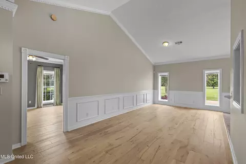 Living - 123 Munich Dr, Madison, MS 39110 photo 1 of 11