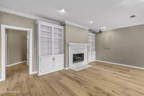 Living - 123 Munich Dr, Madison, MS 39110 photo 8 of 11