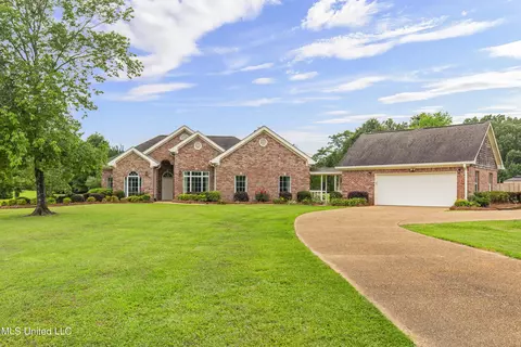 Exterior - 123 Munich Dr, Madison, MS 39110 photo 4 of 27
