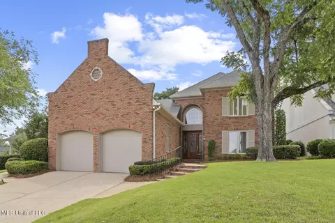 36 Autumn Hill Dr, Jackson, MS 39211