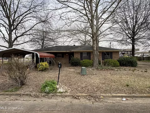 704 Oak Ave, Ruleville, MS 38771
