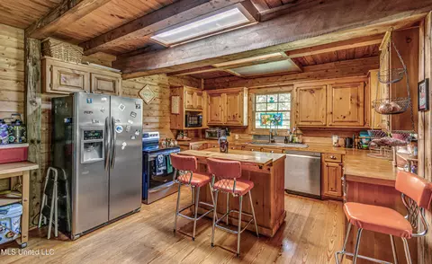 Kitchen - 106 Mcwilliams Dr, Terry, MS 39170 photo 1 of 7