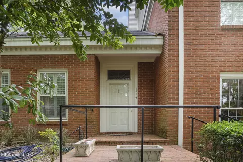 246 Eastbrooke St, Jackson, MS 39216