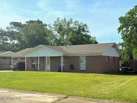 682 Atwood Dr, D'iberville, MS 39540