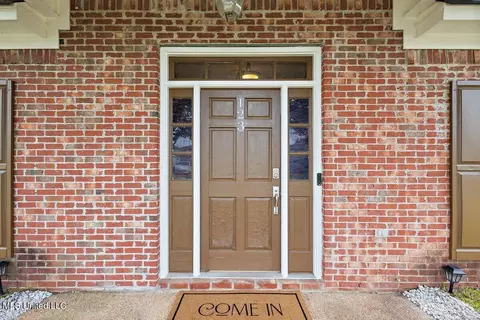 123 Sara Fox Dr, Brandon, MS 39047 photo 4