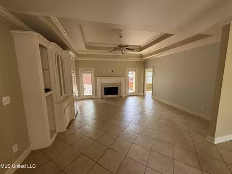 Living - 314 Fox Holw, Canton, MS 39046 photo 1 of 2