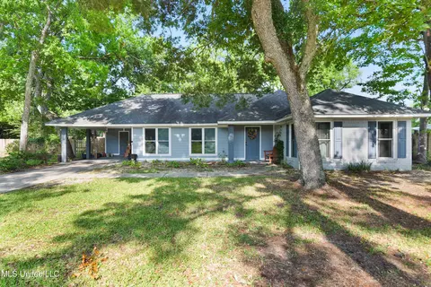 1101 John Evans Dr, Gulfport, MS 39507