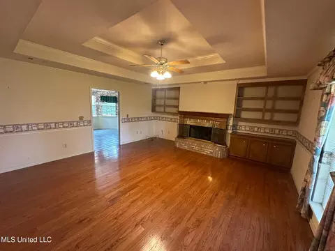 813 Eagles Nest Dr, Byram, MS 39272 photo 4