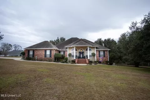 4 Mitchell Cv, Carriere, MS 39426