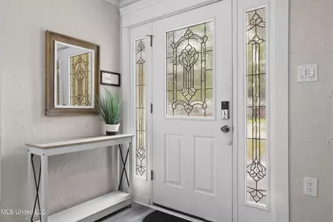Entry Way - 114 Olson Ave, Long Beach, MS 39560 photo 1 of 1