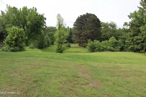 Exterior - 5525 Belmont Rd, Hernando, MS 38632 photo 2 of 6