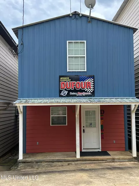 16800 Hwy 21 Cabin 893, Philadelphia, MS 39350