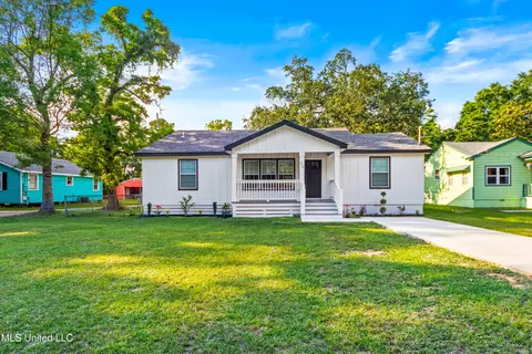 828 24th St, Gulfport, MS 39501
