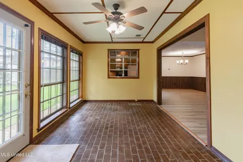 504 Hampton St, Clinton, MS 39056 photo 29