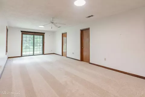 504 Hampton St, Clinton, MS 39056 photo 33