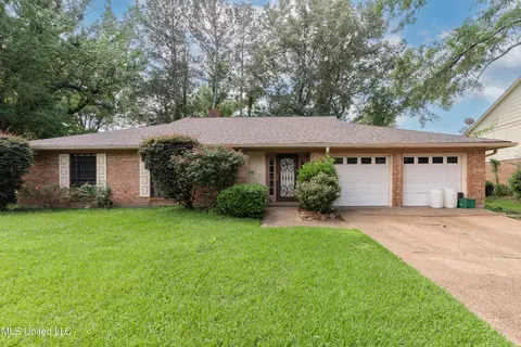 504 Hampton St, Clinton, MS 39056 photo 5