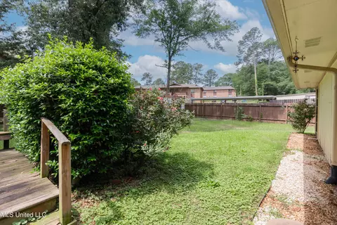 504 Hampton St, Clinton, MS 39056 photo 58