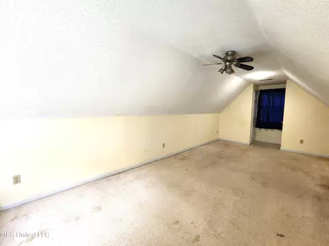 3850 E Plum Point Dr, Olive Branch, MS 38654 photo 18