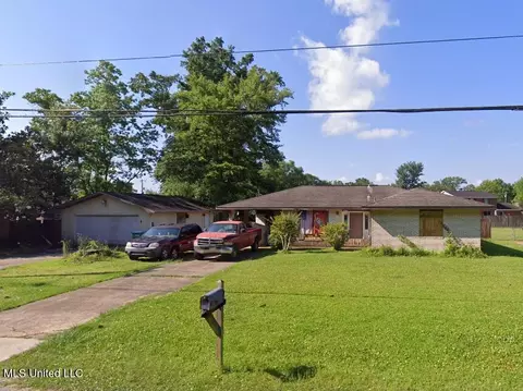 11696 Lorraine Rd, Gulfport, MS 39503