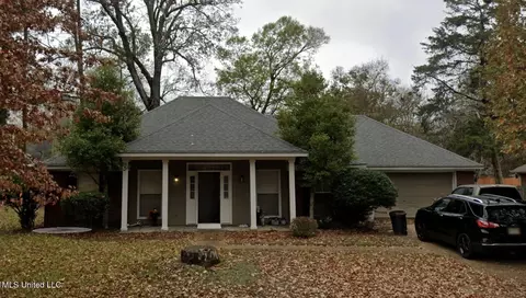 554 Spring Hill Dr, Madison, MS 39110 photo 1