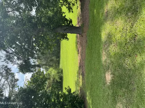 Hickory Road, Ridgeland, MS 39157