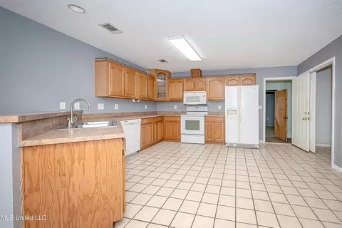 Kitchen - 8113 Barron Rd, Moss Point, MS 39562 photo 1 of 2