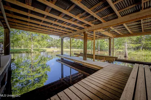 Exterior - 8113 Barron Rd, Moss Point, MS 39562 photo 21 of 32