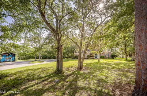 Exterior - 8113 Barron Rd, Moss Point, MS 39562 photo 29 of 32