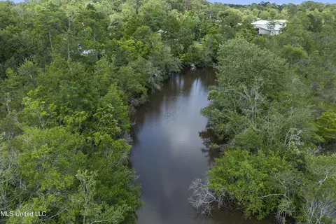 View/Area - 8113 Barron Rd, Moss Point, MS 39562 photo 10 of 11