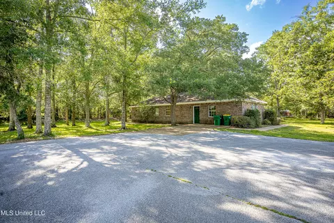 Exterior - 8113 Barron Rd, Moss Point, MS 39562 photo 18 of 32
