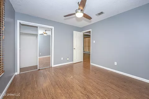 Bedroom - 8113 Barron Rd, Moss Point, MS 39562 photo 4 of 7