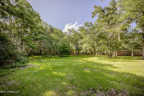 Exterior - 8113 Barron Rd, Moss Point, MS 39562 photo 24 of 32