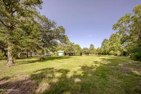 Exterior - 8113 Barron Rd, Moss Point, MS 39562 photo 25 of 32