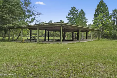Exterior - 8113 Barron Rd, Moss Point, MS 39562 photo 32 of 32
