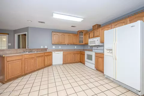 Kitchen - 8113 Barron Rd, Moss Point, MS 39562 photo 2 of 2