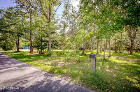 Exterior - 8113 Barron Rd, Moss Point, MS 39562 photo 3 of 32