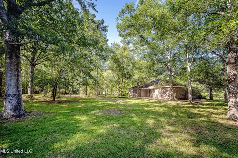Exterior - 8113 Barron Rd, Moss Point, MS 39562 photo 11 of 32