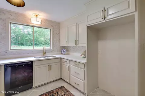4638 Katherine Blvd, Jackson, MS 39211 photo 12