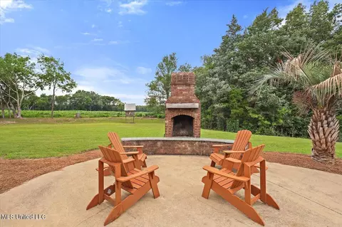 Exterior - 210 Planters Grv, Brandon, MS 39047 photo 9 of 17