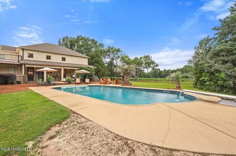 Exterior - 210 Planters Grv, Brandon, MS 39047 photo 12 of 17