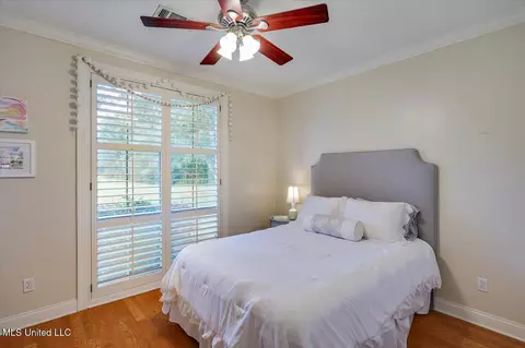 Bedroom - 210 Planters Grv, Brandon, MS 39047 photo 3 of 5