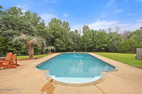 Exterior - 210 Planters Grv, Brandon, MS 39047 photo 8 of 17